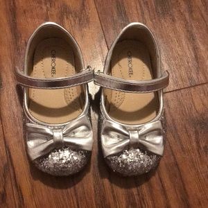 Cherokee silver infant bow flats